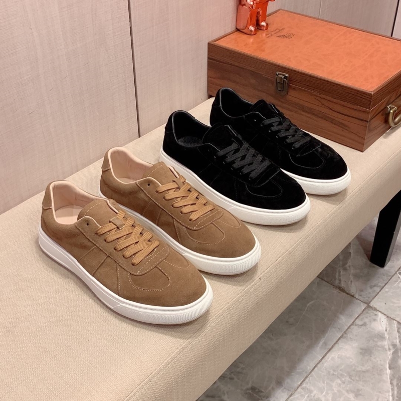 G*u*i casual shoes